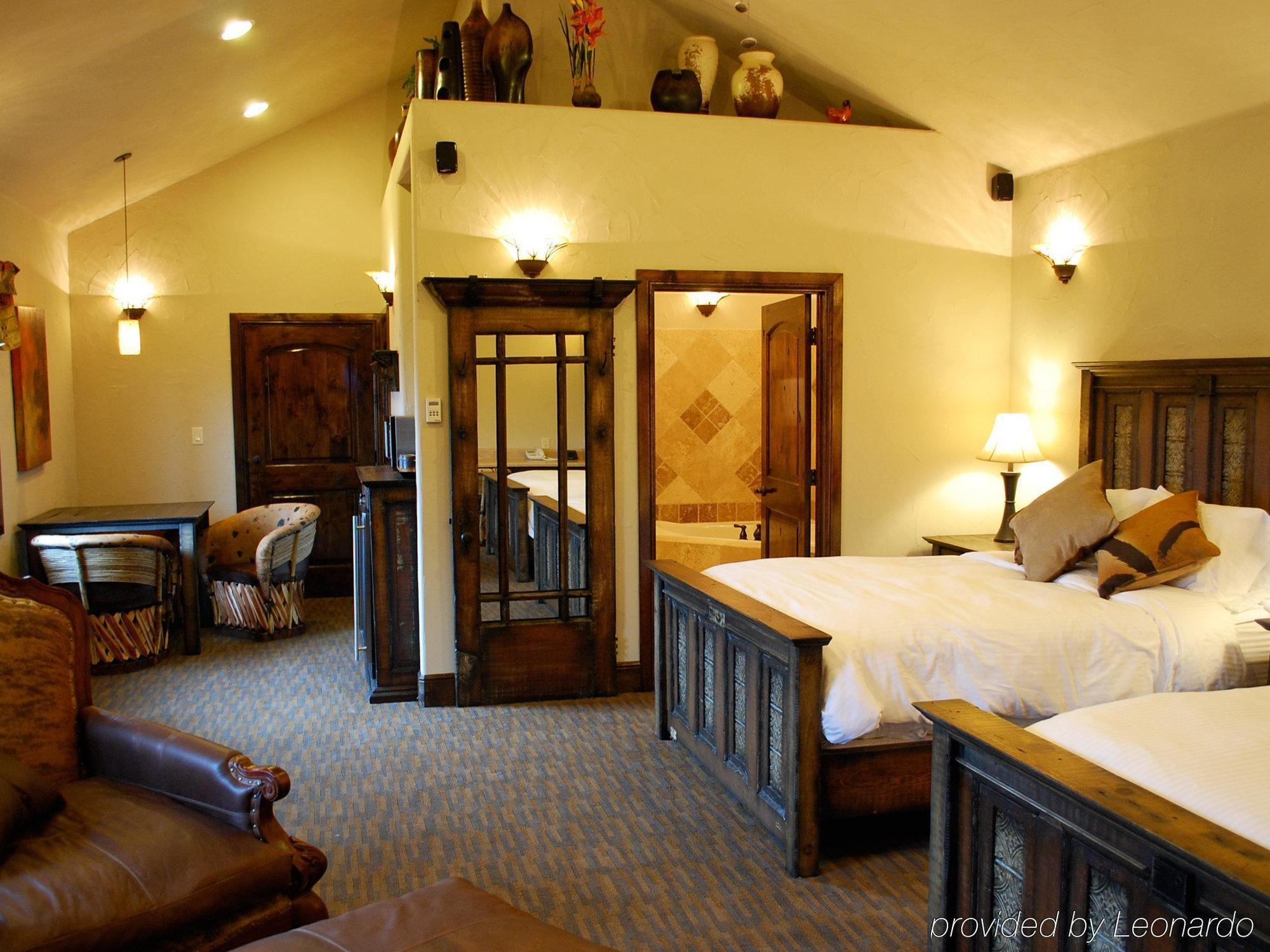 Rustic Creek Ranch Resort At North Jellystone Park Burleson megye Kültér fotó