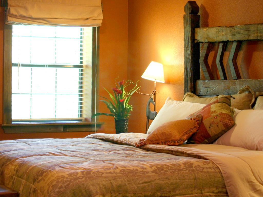 Rustic Creek Ranch Resort At North Jellystone Park Burleson megye Kültér fotó