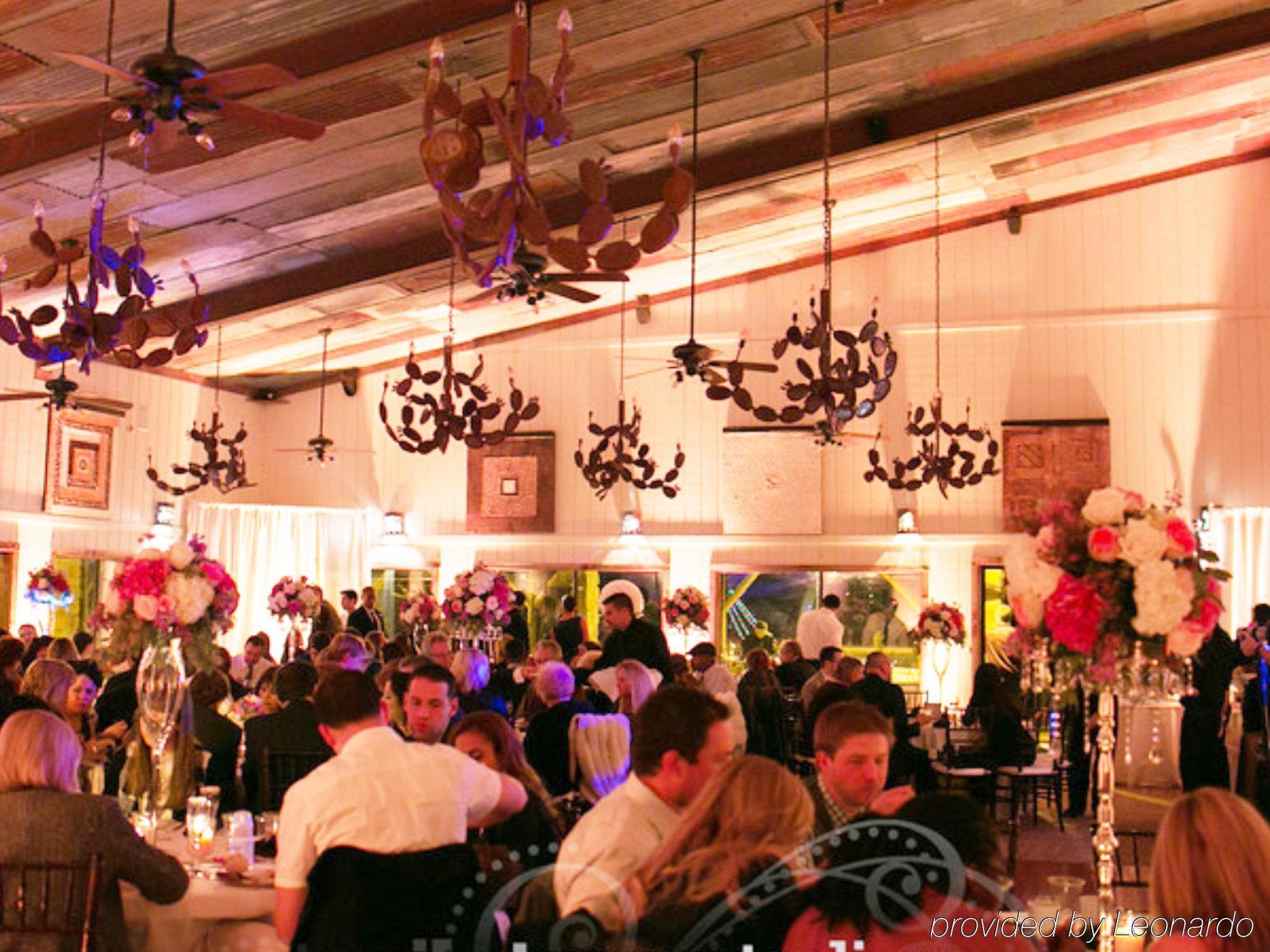 Rustic Creek Ranch Resort At North Jellystone Park Burleson megye Kültér fotó