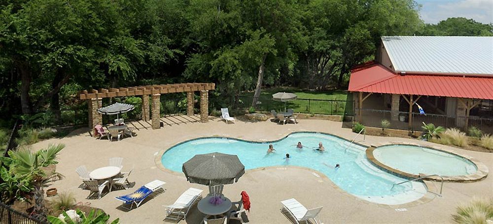 Rustic Creek Ranch Resort At North Jellystone Park Burleson megye Kültér fotó