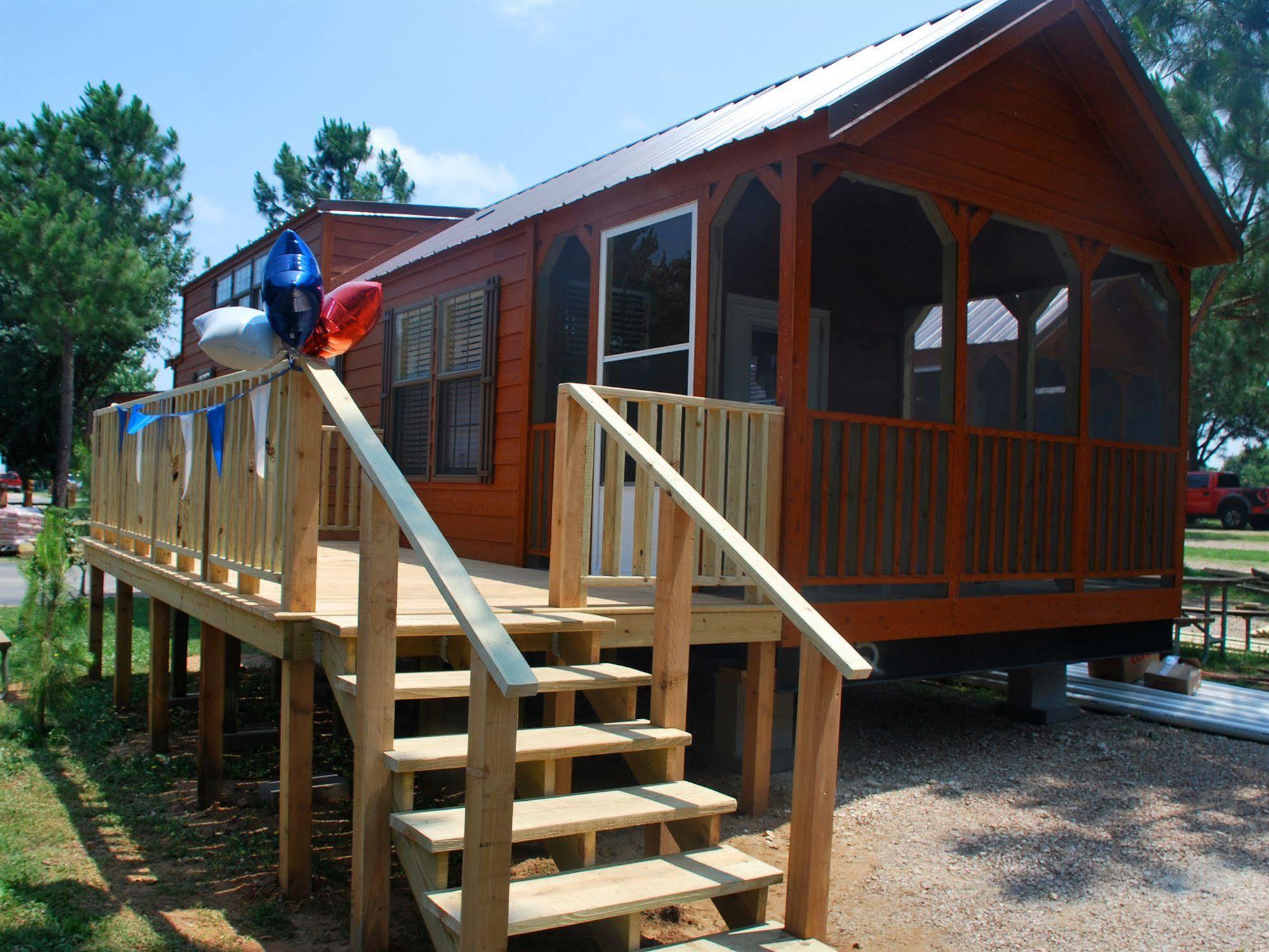 Rustic Creek Ranch Resort At North Jellystone Park Burleson megye Kültér fotó